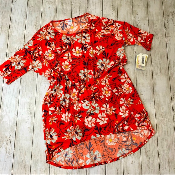 LuLaRoe Tops - SALE NWT LULAROE IRMA TUNIC T-SHIRT
